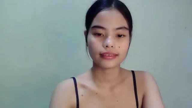 Image 12 of urprettydoll Stream on Chaturbate on 16 months ago