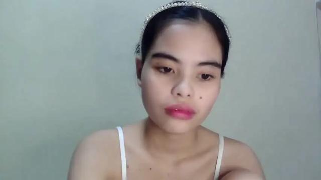 Image 2 of urprettydoll Stream on Chaturbate on 14 months ago