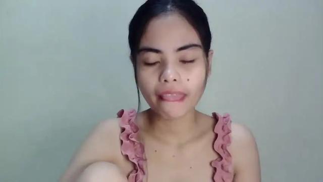 Image 3 of urprettydoll Stream on Chaturbate on 14 months ago