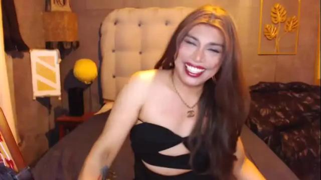 Image 3 of urqueenshikuracum Stream on Chaturbate on 3 months ago