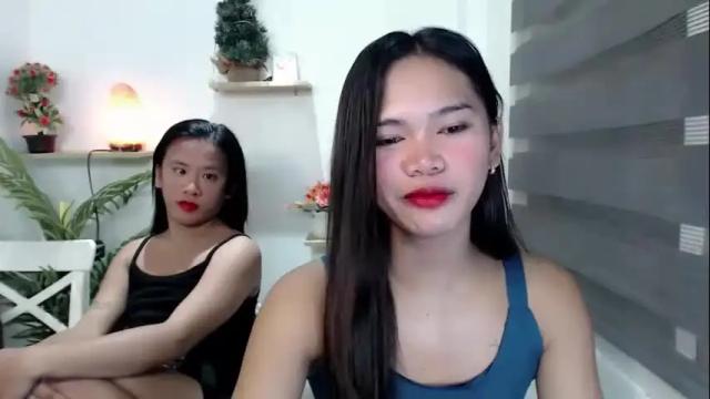 Image 7 of ursandra_xx Stream on Chaturbate on 3 months ago