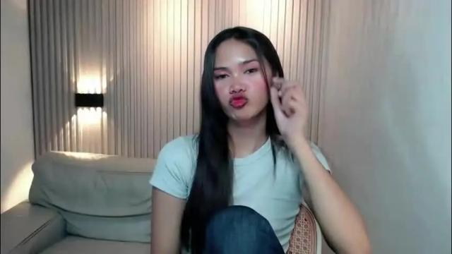 Thumbnail 1, ursandra_xx's Stream at Chaturbate, 2 months ago
