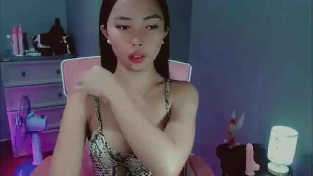Image 12 of ursexy_michelle Stream on Chaturbate on 2 months ago
