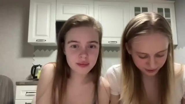 Image 2 of ursoulandheart Stream on Chaturbate on 13 months ago