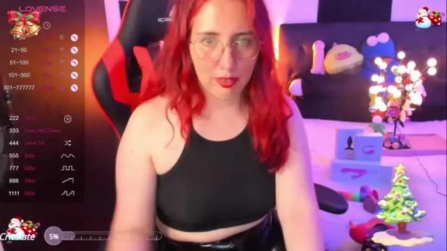 Image 2 of ursula_fire Stream on Chaturbate on 17 months ago