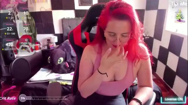 Image 2 of ursula_fire Stream on Chaturbate on 1 month ago