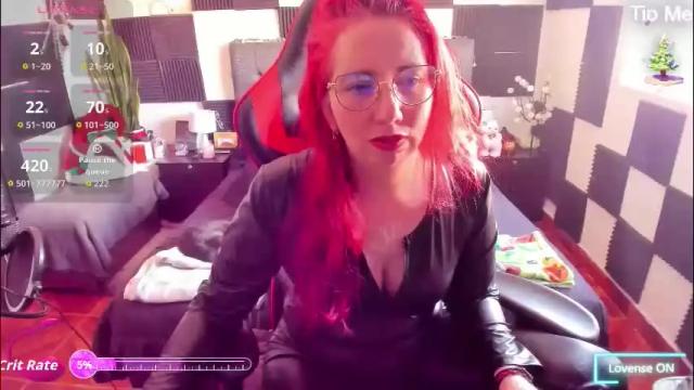 Image 2 of ursula_fire Stream on Chaturbate on 1 month ago