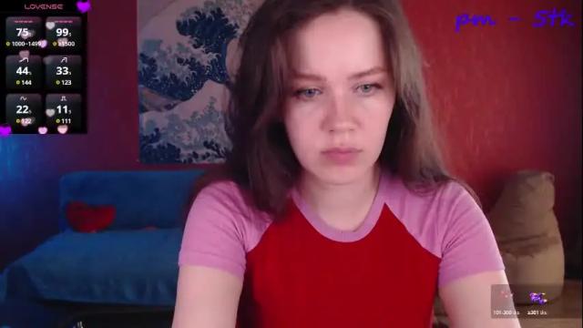 Image 2 of ursulamoor Stream on Chaturbate on 6 months ago