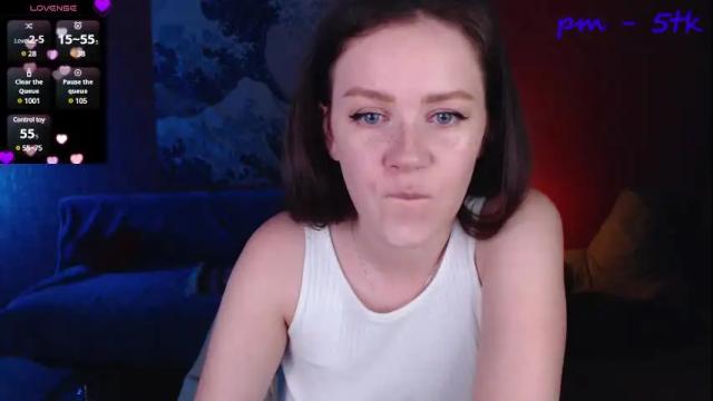 Image 2 of ursulamoor Stream on Chaturbate on 6 months ago