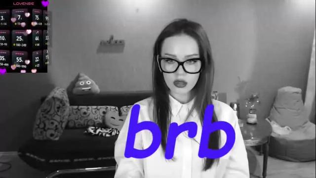 Image 12 of ursulamoor Stream on Chaturbate on 6 months ago