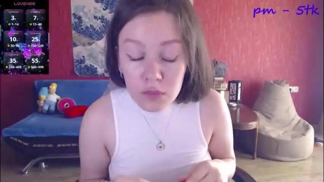 Image 2 of ursulamoor Stream on Chaturbate on 6 months ago