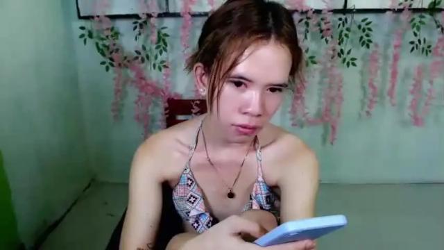 Image 3 of ursweethalea Stream on Chaturbate on 14 months ago