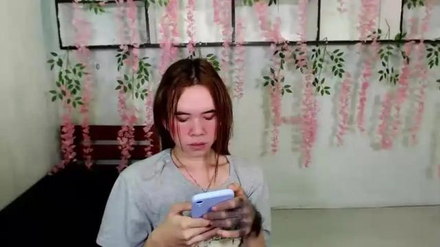 Image 10 of ursweethalea Stream on Chaturbate on 14 months ago