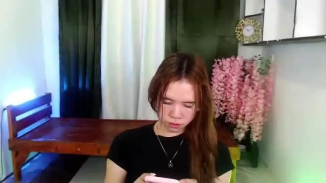 Image 3 of ursweethalea Stream on Chaturbate on 14 months ago