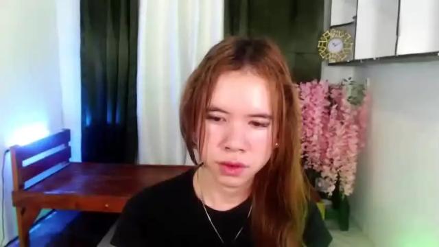 Image 6 of ursweethalea Stream on Chaturbate on 14 months ago