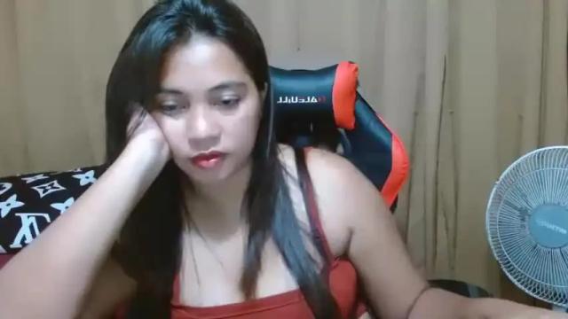 Image 12 of ursweetsinglemom Stream on Chaturbate on 16 months ago