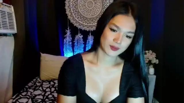 Image 7 of urthai_hotfilipinax Stream on Chaturbate on 12 months ago