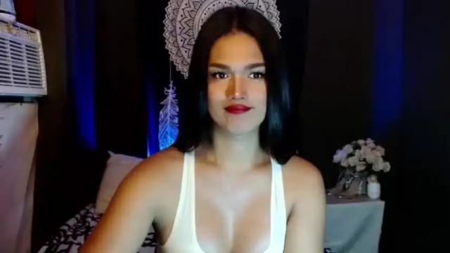 Image 3 of urthai_hotfilipinax Stream on Chaturbate on 12 months ago