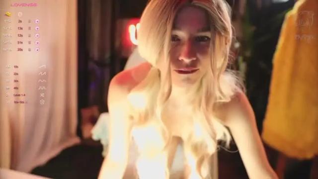 Image 4 of uvija Stream on Chaturbate on 26 months ago