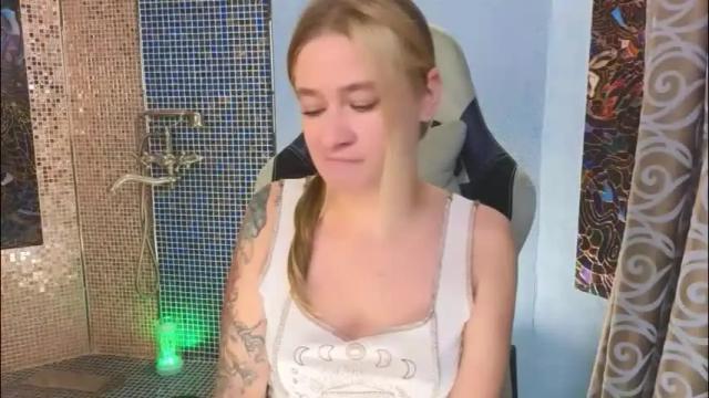 Image 4 of uvrays999 Stream on Chaturbate on 1 month ago