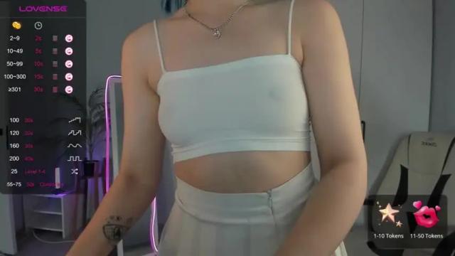 Thumbnail 3, uwu___s's Stream at Chaturbate, 20 months ago
