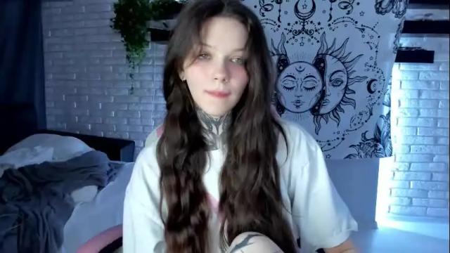 Image 2 of uwu_eva Stream on Chaturbate on 1 month ago