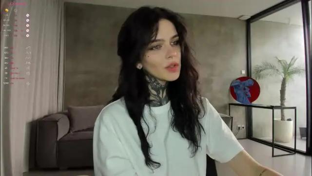 Image 2 of uwu_eva Stream on Chaturbate on 2 months ago