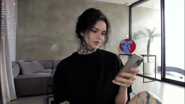 Thumbnail 3, uwu_eva's Stream at Chaturbate, 2 months ago