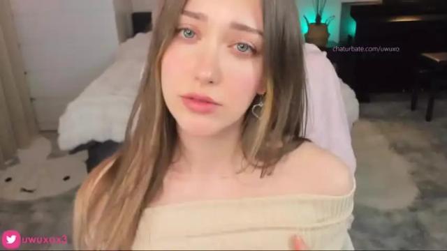 Image 2 of uwuxo Stream on Chaturbate on 20 months ago