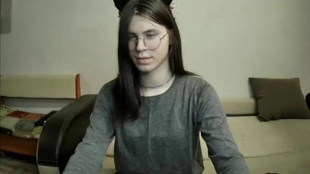 Image 10 of v_allvaress Stream on Chaturbate on 16 months ago