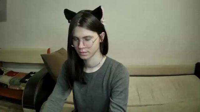 Image 3 of v_allvaress Stream on Chaturbate on 16 months ago
