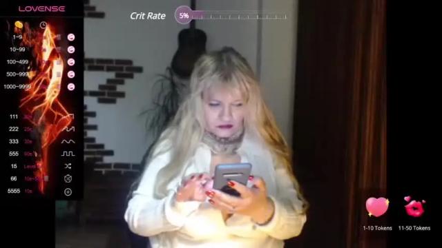 Image 2 of v_i_v_i_a_n Stream on Chaturbate on 17 months ago