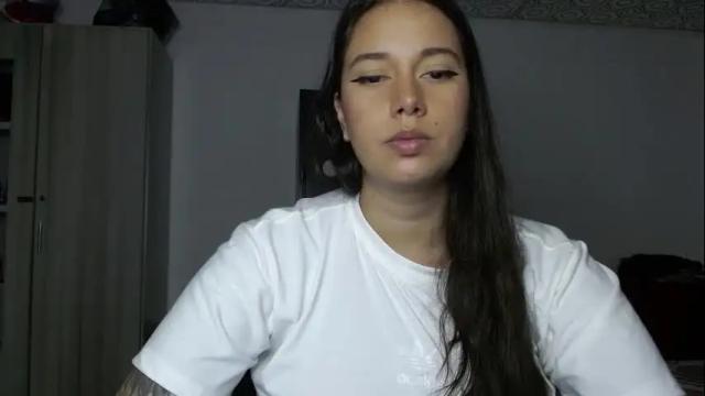 Image 6 of v_vennus Stream on Chaturbate on 1 month ago