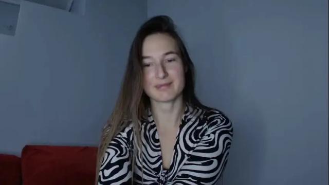 Image 3 of va_len_sea_ya Stream on Chaturbate on 1 month ago