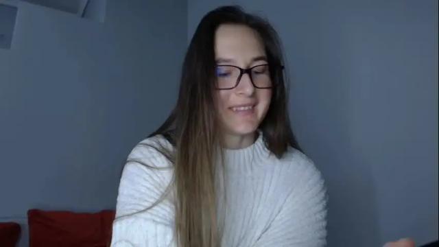 Image 12 of va_len_sea_ya Stream on Chaturbate on 1 month ago