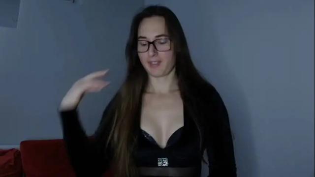 Image 11 of va_len_sea_ya Stream on Chaturbate on 29 days ago
