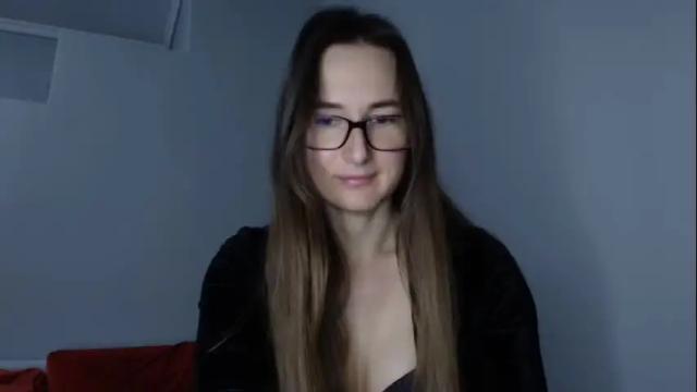 Image 4 of va_len_sea_ya Stream on Chaturbate on 29 days ago