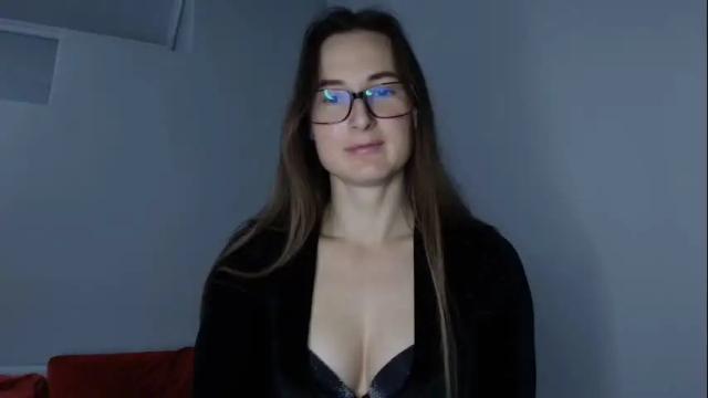 Image 6 of va_len_sea_ya Stream on Chaturbate on 29 days ago