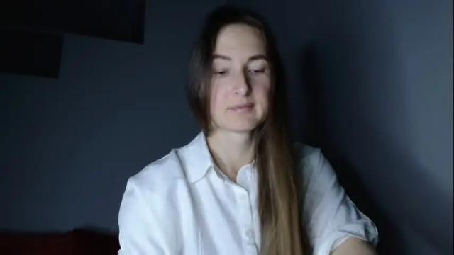 Image 11 of va_len_sea_ya Stream on Chaturbate on 27 days ago