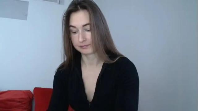 Image 2 of va_len_sea_ya Stream on Chaturbate on 24 days ago