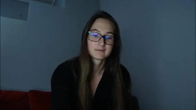 Image 10 of va_len_sea_ya Stream on Chaturbate on 1 month ago