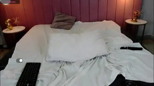 Image 6 of vaaleriee_miller_ Stream on Chaturbate on 10 days ago