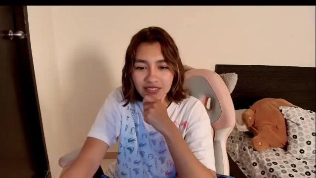 Image 10 of vaalerii_cutee Stream on Chaturbate on 1 month ago