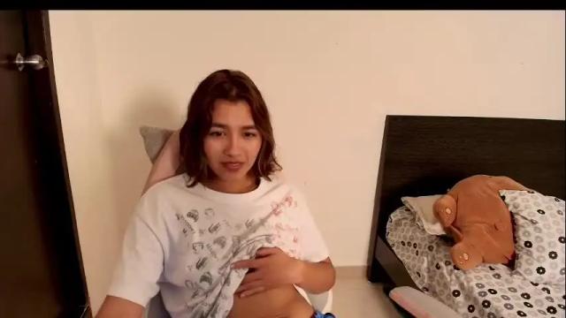 Image 11 of vaalerii_cutee Stream on Chaturbate on 1 month ago