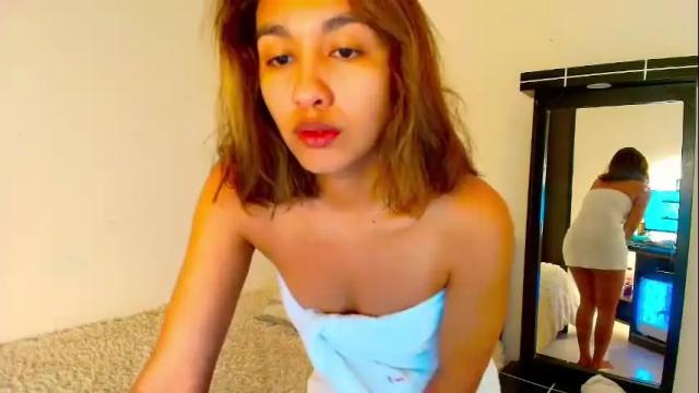 Image 4 of vaalerii_cutee Stream on Chaturbate on 3 months ago