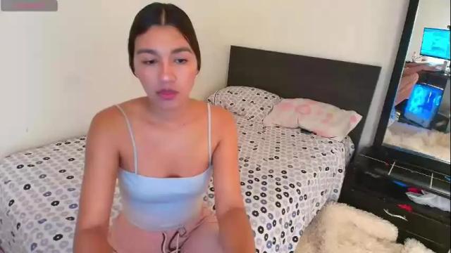 Image 4 of vaalerii_cutee Stream on Chaturbate on 3 months ago