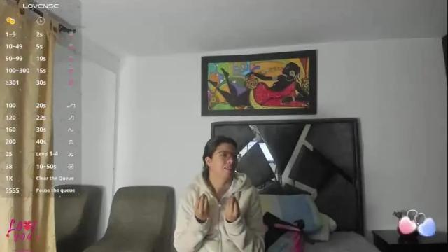 Thumbnail 1, vahiolet_smith's Stream at Chaturbate, 2 months ago