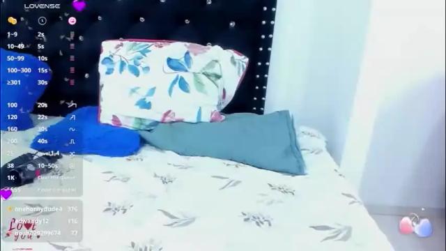 Image 10 of vahiolet_smith Stream on Chaturbate on 1 month ago