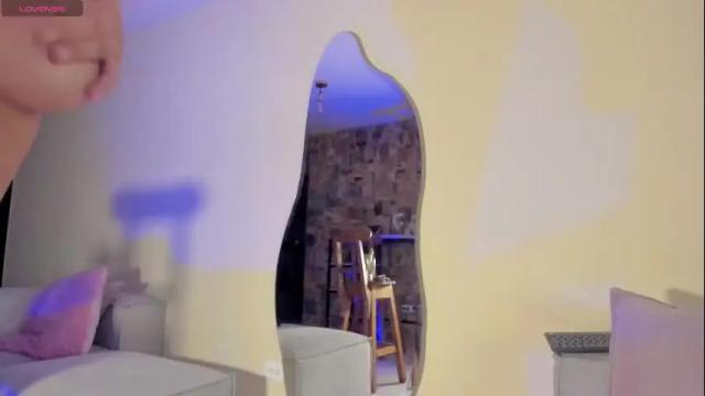 Image 4 of vahl__ Stream on Chaturbate on 8 months ago