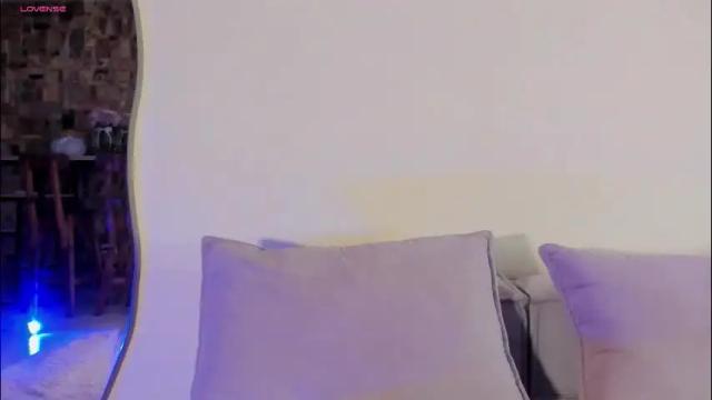 Image 2 of vahl__ Stream on Chaturbate on 5 months ago